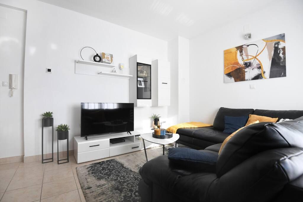Family Apartment Manuela Zára Kültér fotó