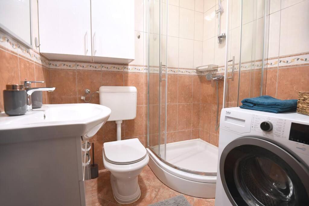 Family Apartment Manuela Zára Kültér fotó
