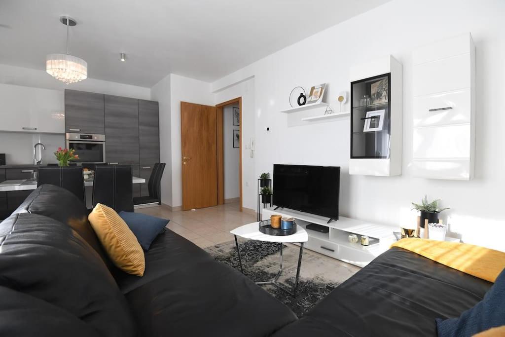 Family Apartment Manuela Zára Kültér fotó